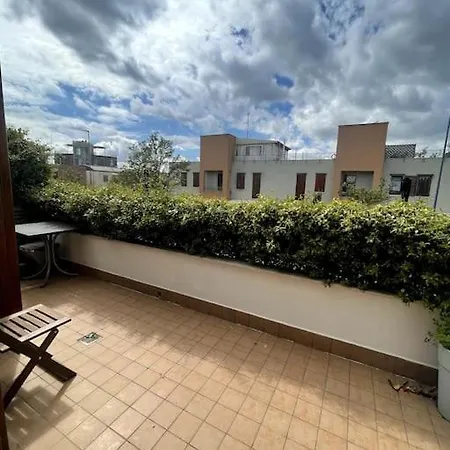 Monolocale Con Terrazza